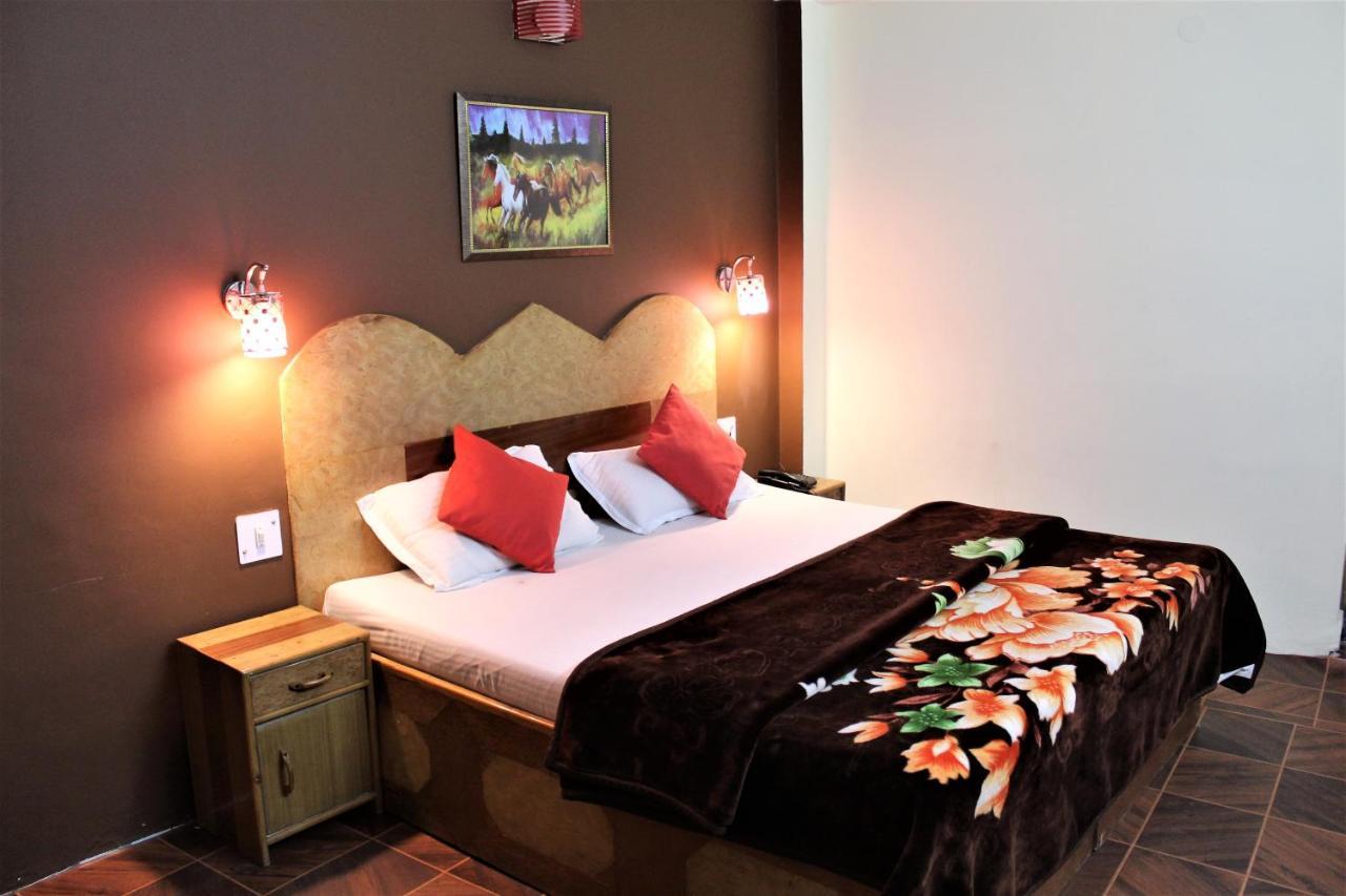 Hotel Ocean Inn Manāli Εξωτερικό φωτογραφία